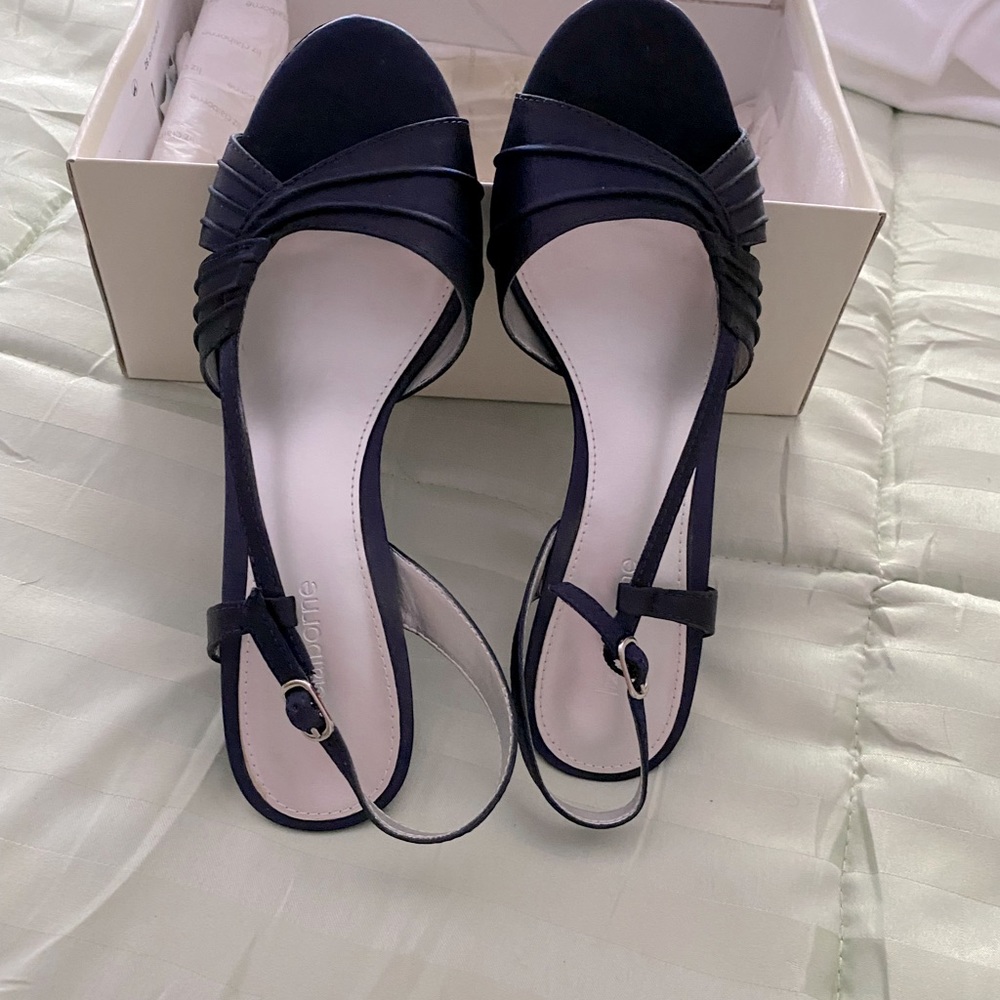Liz Claiborne Massey open toe pumps. Worn once!